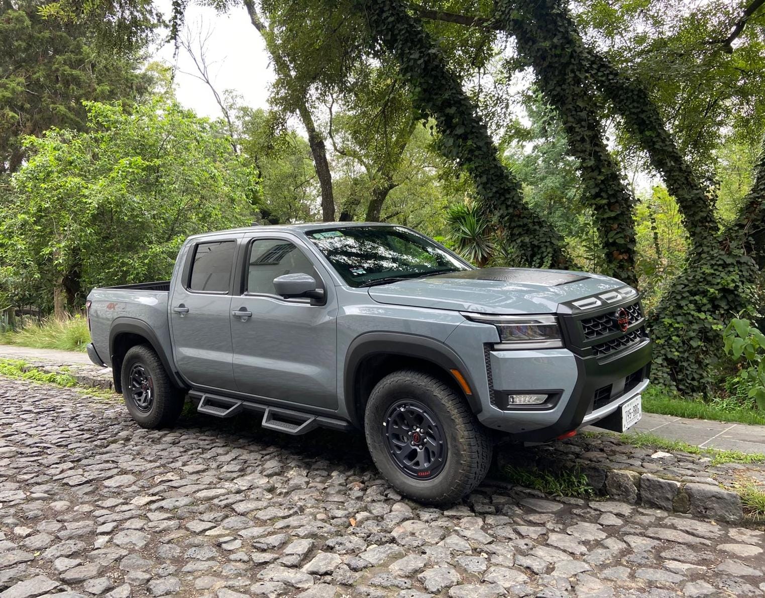 Nissan Frontier V6 PRO lista para todo